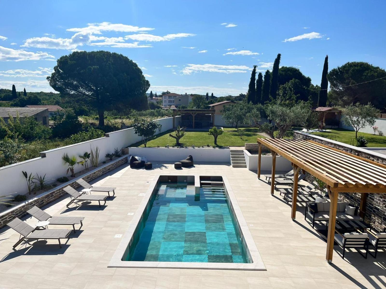 Olivea Luxury Suites Фажана Екстер'єр фото